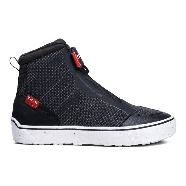 TCX IKASU 2 LADY WATERPROOF BOOTS BLACK / DARK RED Main Image