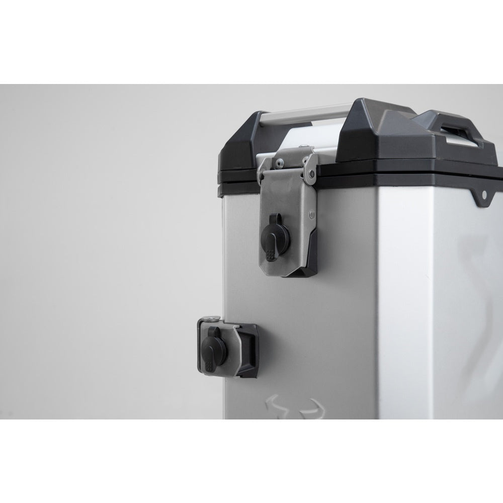 TRAX lock set. 2 locks / 2 keys. Simultaneous locking.