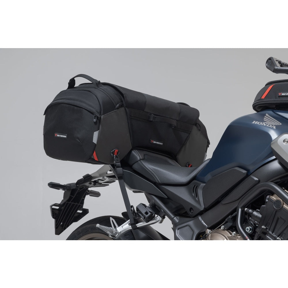 PRO Travelbag tail bag. 1680D Ballistic Nylon. Black/Anthracite.