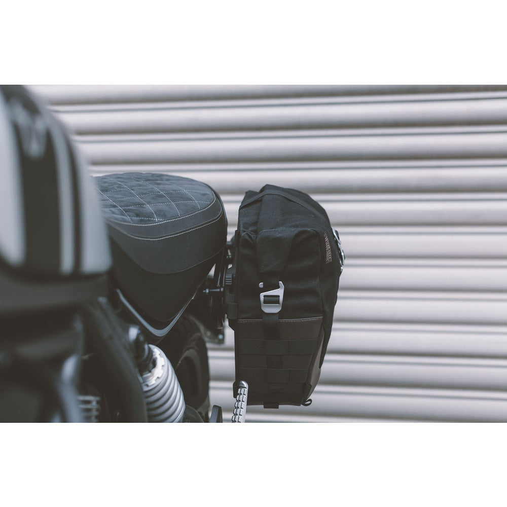 Legend Gear side bag LC1. 9.8 l. For left SLC side carrier.