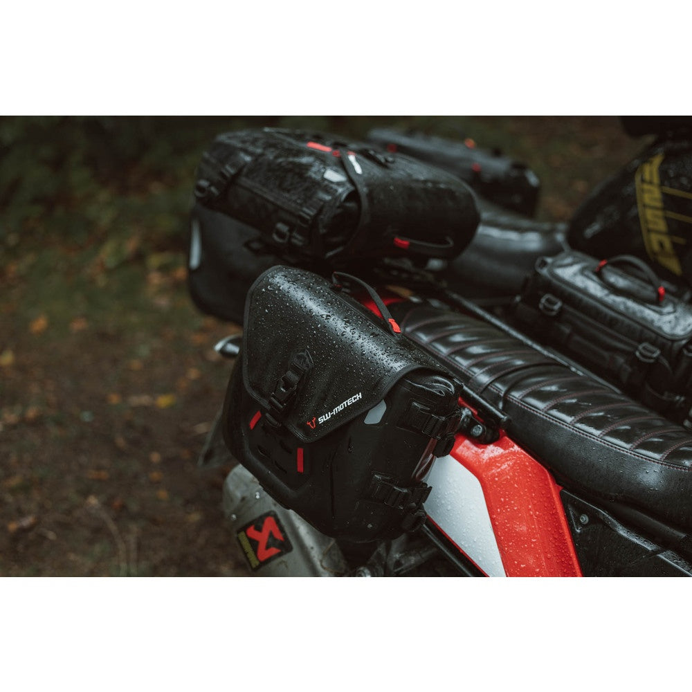 SysBag WP S with right adapter plate. 12-16l. Waterproof. For side carriers.