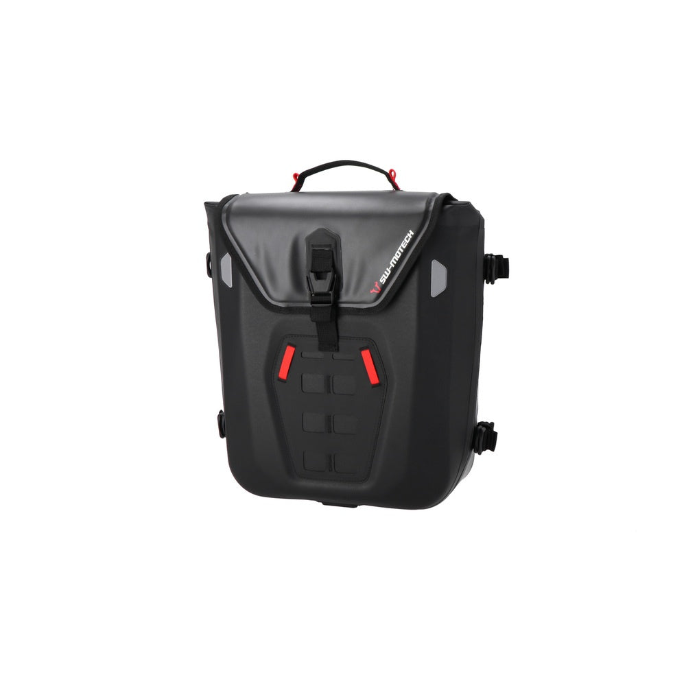 SysBag WP M with right adapter plate. 17-23l. Waterproof. For side carriers.