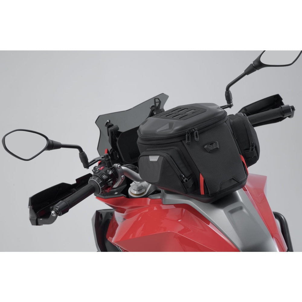 PRO Trial tank bag. 13 l-18 l.
