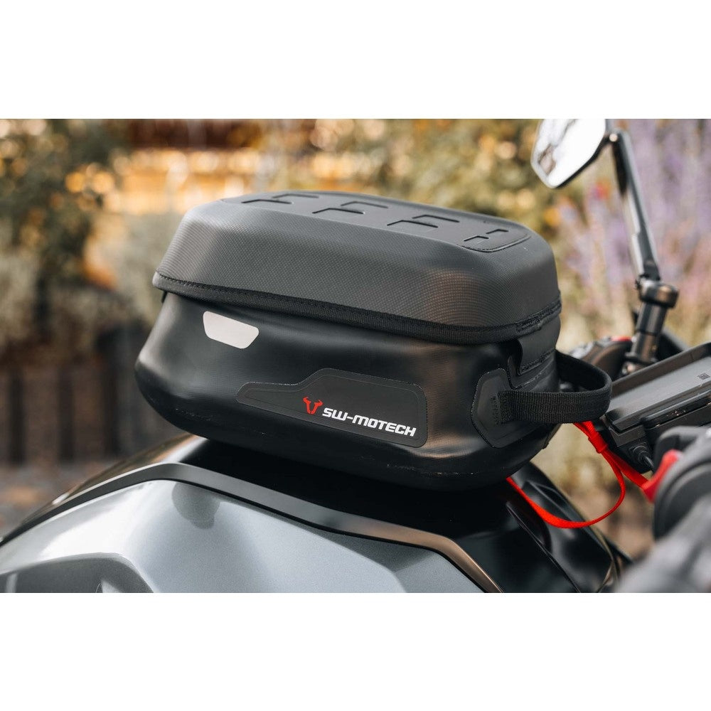 PRO Micro WP tank bag. 4 l. Waterproof.