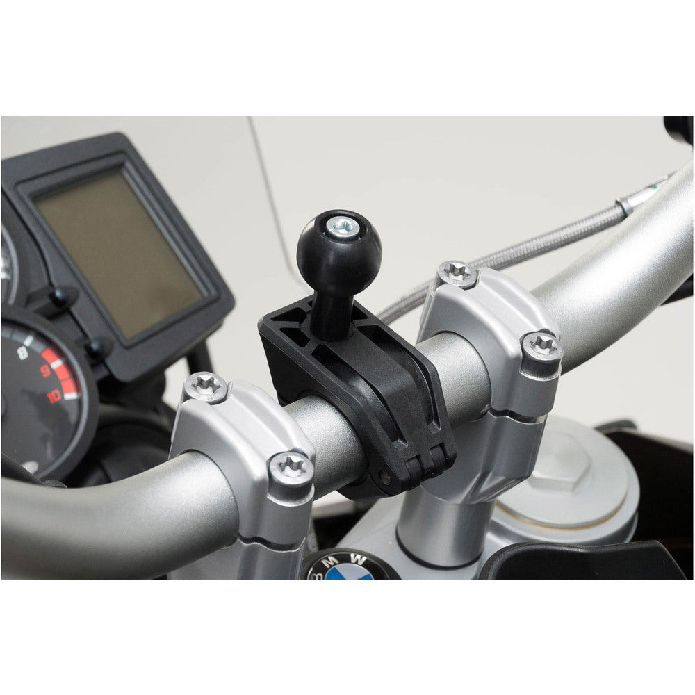 1" ball kit. Incl. M6/M8 screws, handelbar clamp for diam 22-28mm.