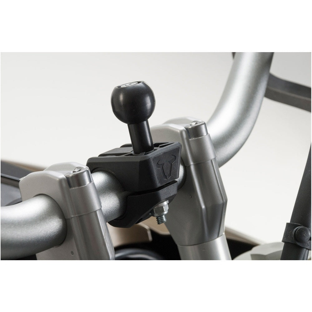 1" ball kit. Incl. M6/M8 screws, handelbar clamp for diam 22-28mm.