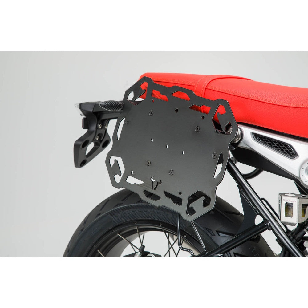Universal side bracket right. For SLC side carrier right. Incl. net.