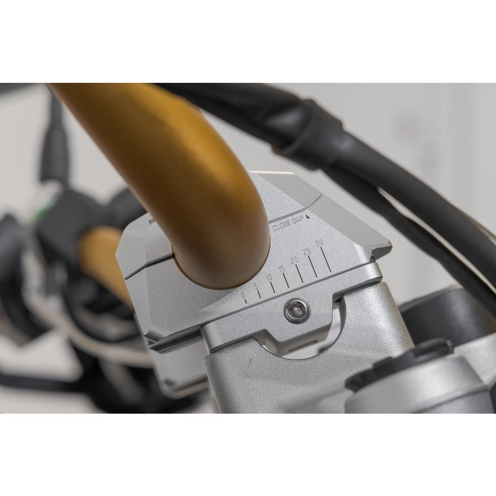 Bar back variable for diam32 handlebars. H=32mm. Back 5/10/15/20/25/30 mm. Silver.